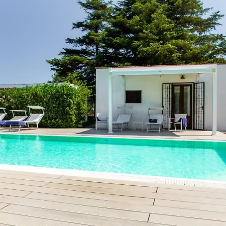 Dom wakacyjny Trulli Del Capo - Casa Tipica *